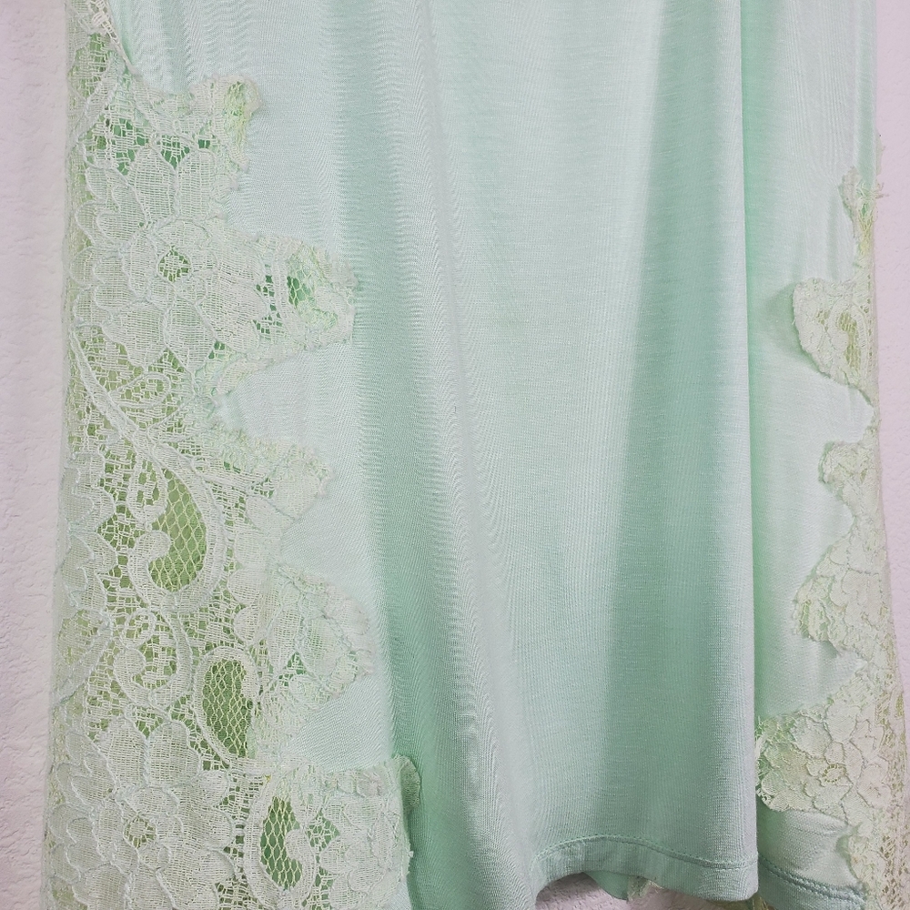 erGuo by Minty Lace Racerback Mint Side Lace Tank - Picture 5 of 8